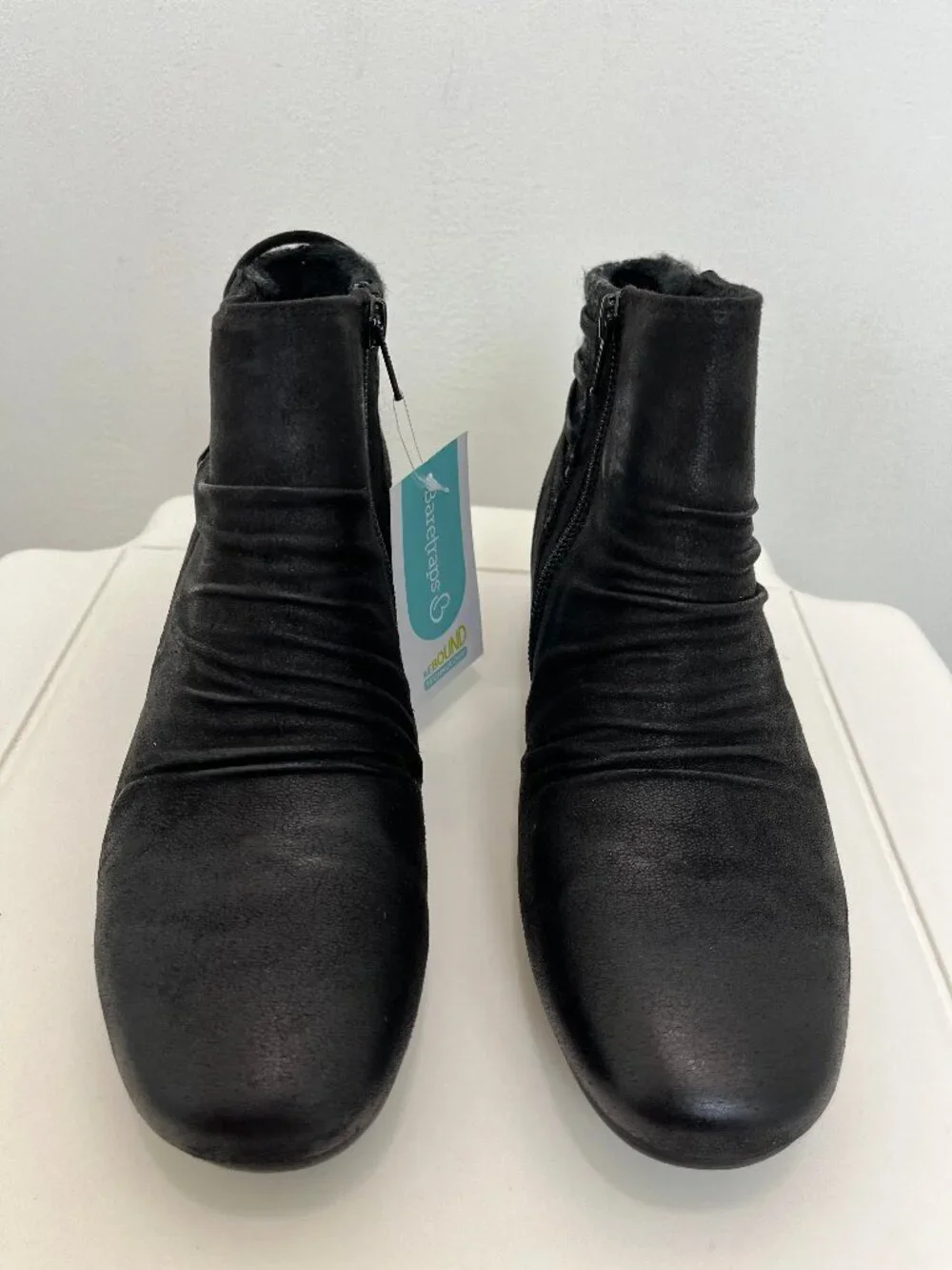 Baretraps Women Black Wedge Ankle Booties Boots 7M Peanut Side Zip Cushion New